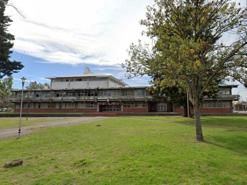 Una adolescente atac a otra con un arma blanca en una escuela